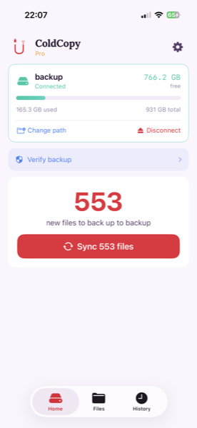 Home screen with a drive connected showing 553 new files